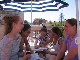 Bildungsurlaub Malaga: Spanisch lernen auf der Terrasse