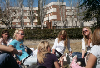 Spanisch lernen in Spanien und neue Freunde treffen